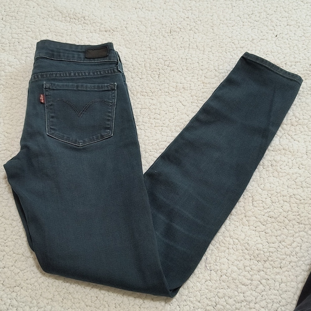 Levi's Slight Curve Mid Rise Skinny Jeans Size 25
